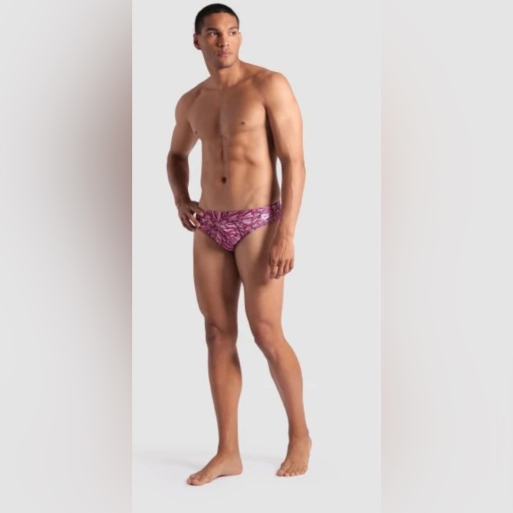 Arena Swim Trunks Men's Pink Dahalia Patterned Briefs size 40-NWT-Breast Cancer